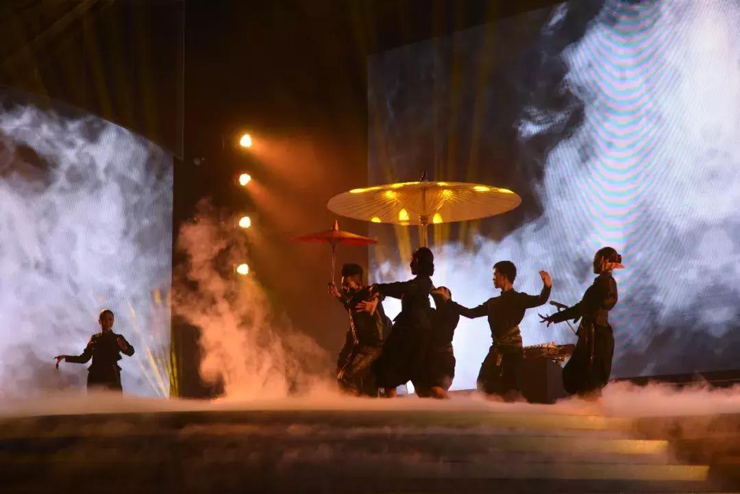 泰国年度风云人物颁奖典礼push,2019泰国权威颁奖典礼