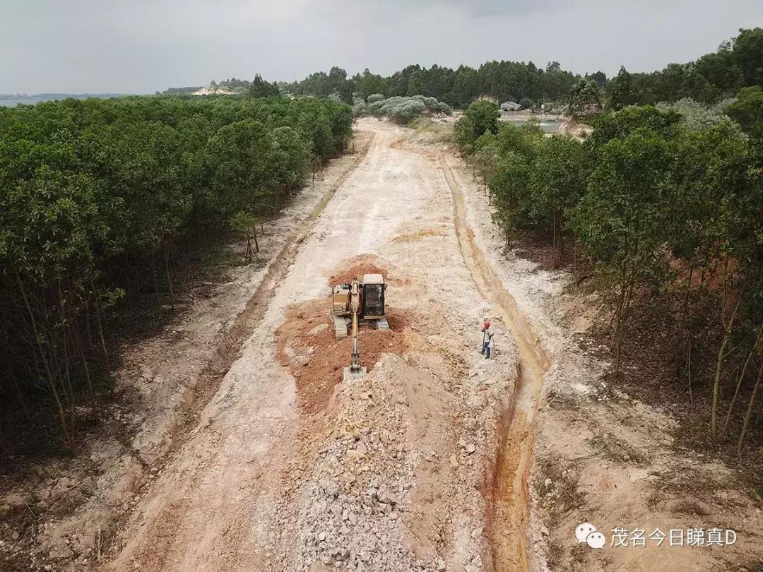 茂名露天矿环湖规划设想,茂名露天矿重大项目开工