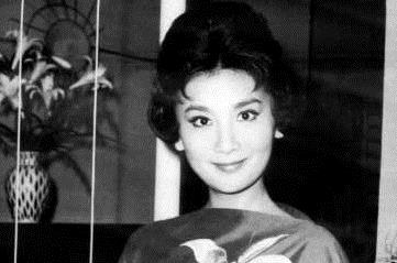 美国的佳人有玛丽莲梦露，英国的佳人有奥黛丽赫本，天朝有她足矣