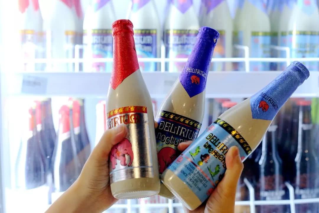 夜场界地震了！观音桥新开一家奇葩酒吧，整条街的风头都被它抢了