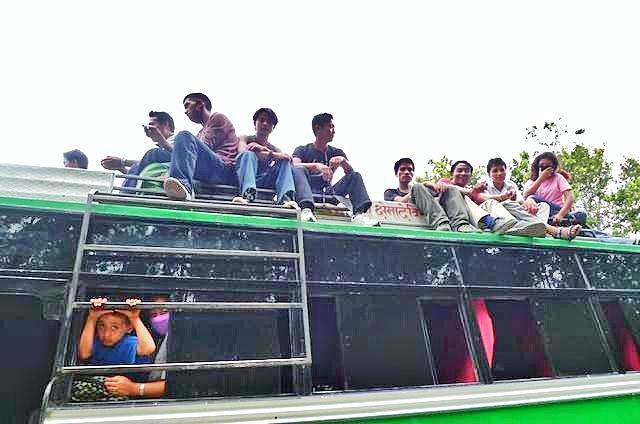 尼泊尔空中客车,尼泊尔大巴司机山路开车视频