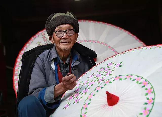 遥望祖国大江南北的壮丽山河,遥望中国千年的历史长河