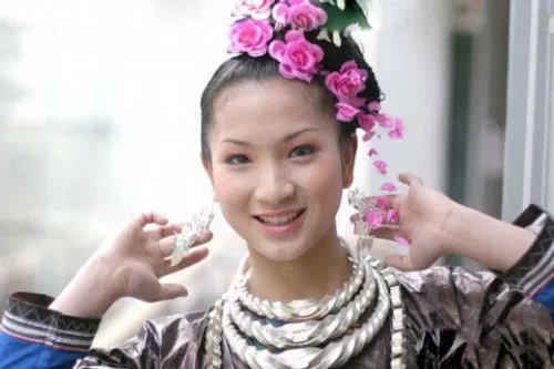 56个民族56个美女哪个最好看,56个民族56个美女56首歌