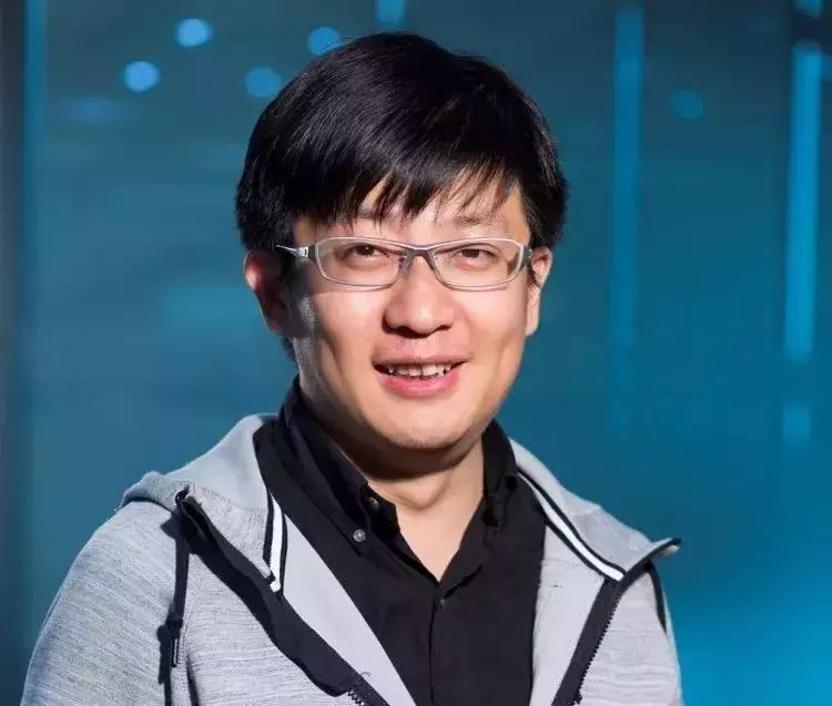 沸腾新十年｜游戏直播江湖和*牙虎**斗鱼的前半生