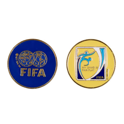 裁判抛硬币挑边,裁判扔硬币决定什么