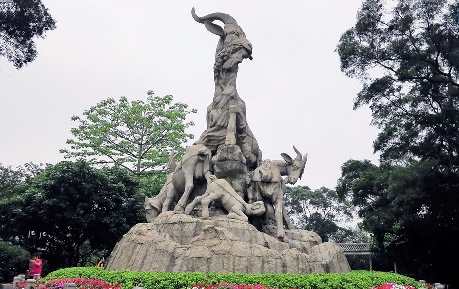 坐咩给“五华阿哥五华阿哥硬打硬”？