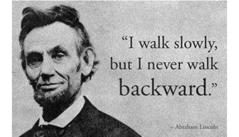 爱看手机的娃怎么培养阅读习惯,怎么让孩子玩手机读书