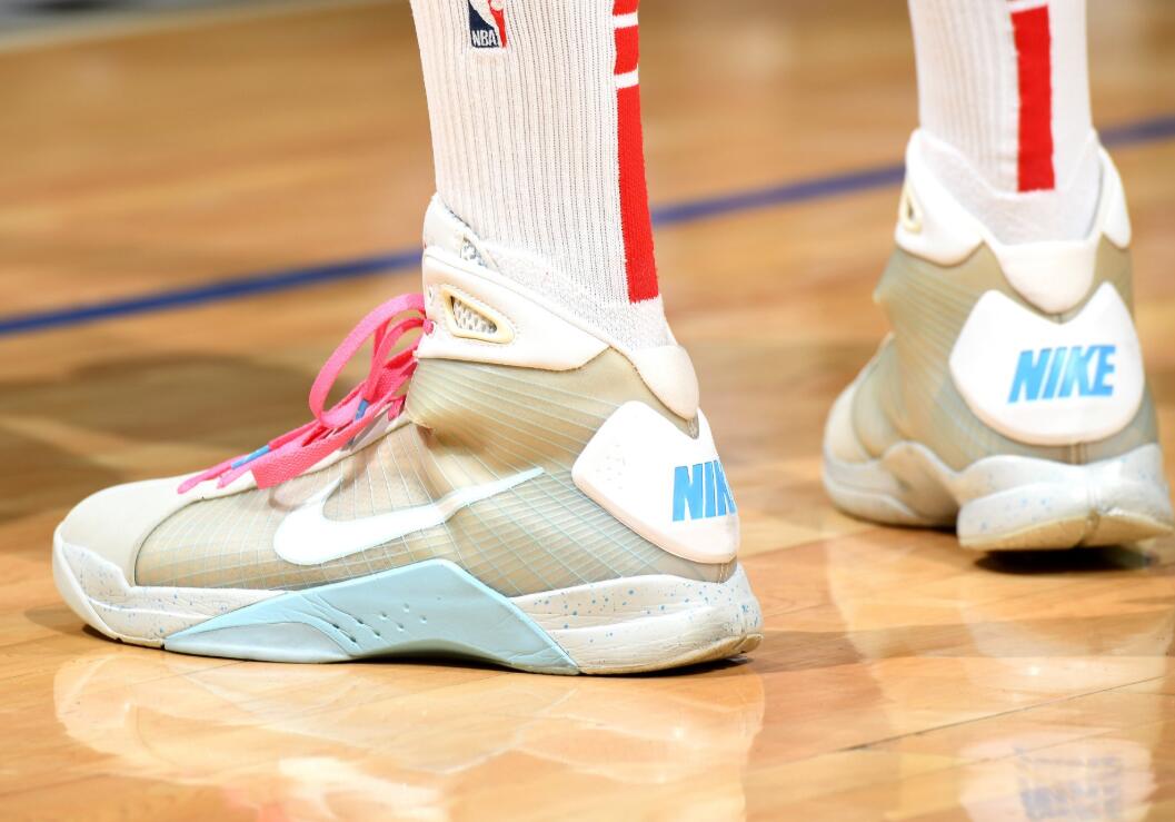 怎么看杜兰特kd11冰蓝真假,杜兰特季后赛不穿kd11