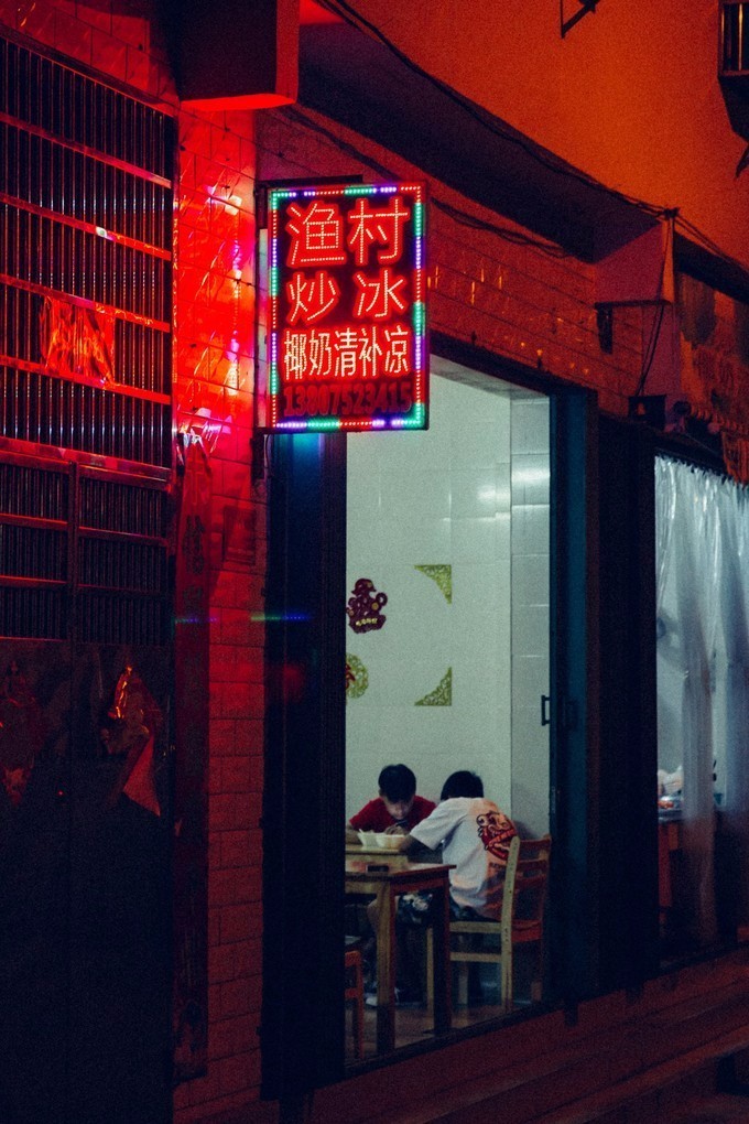 带你到三亚感受不一样的美食美景,三亚旅游必吃的美食清单大全