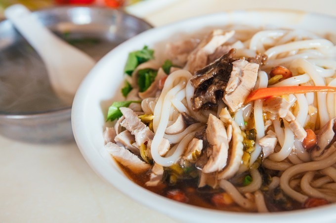 带你到三亚感受不一样的美食美景,三亚旅游必吃的美食清单大全