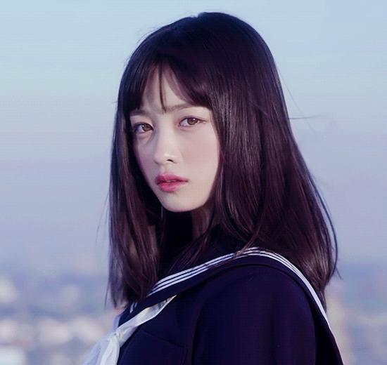 桥本环奈红框眼镜,桥本环奈可爱眼妆