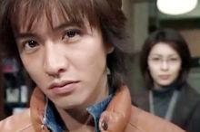 人家成了亿万富翁,人家的十五岁倾国倾城