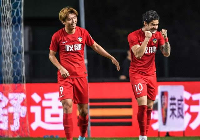 中超争议判罚越位后续,中超再现争议判罚北京对上港