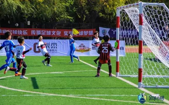 中国足球高光时刻打韩国3-0,扛起足球大旗