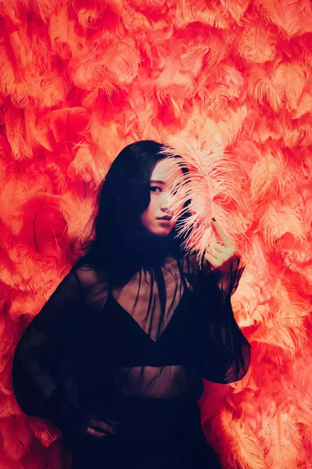 天啦噜！穿着唯品会衣服，我拍出了宇宙级别大片！