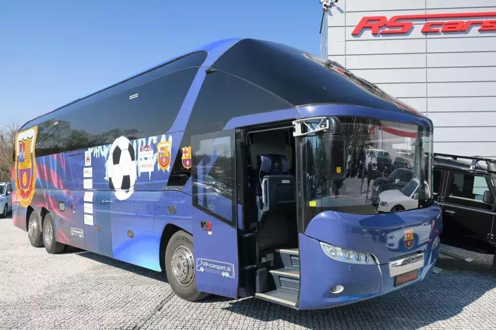 世界杯大巴为什么是现代的,世界杯球队的大巴车是怎么抵达的