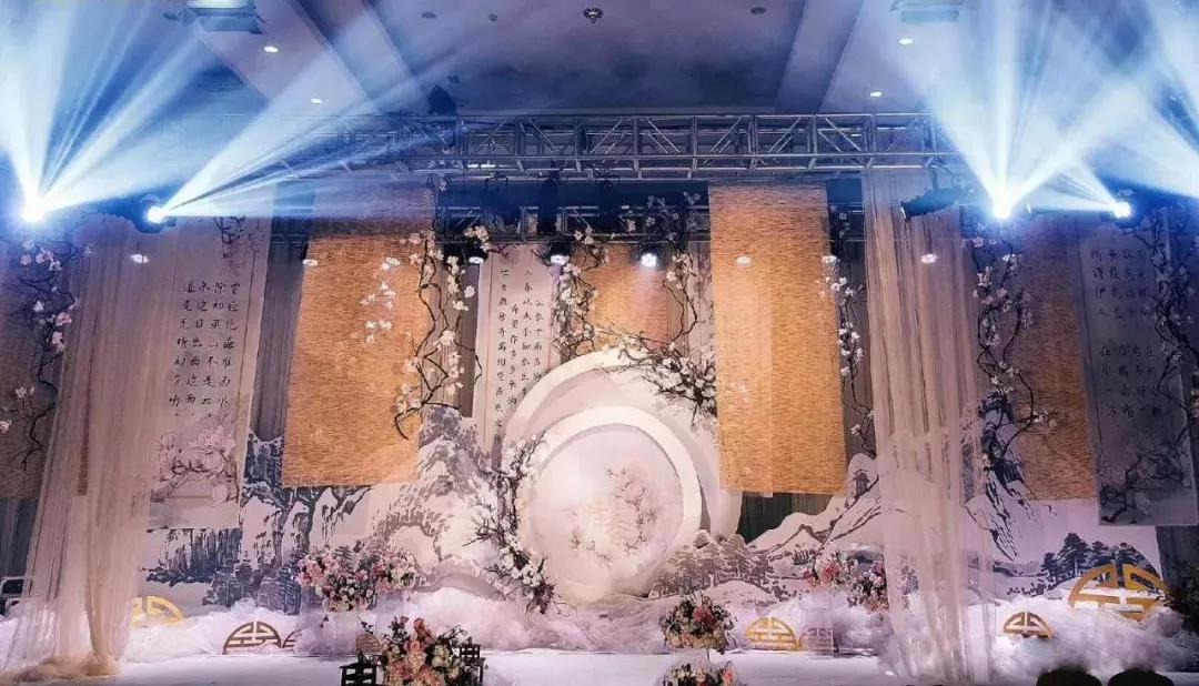 这场简单而又不失庄重的中式婚礼,送你一场大气磅礴的中式婚礼