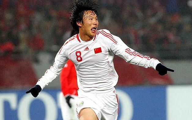 巅峰时期的国足能不能踢过韩国,最新国足抗韩英雄