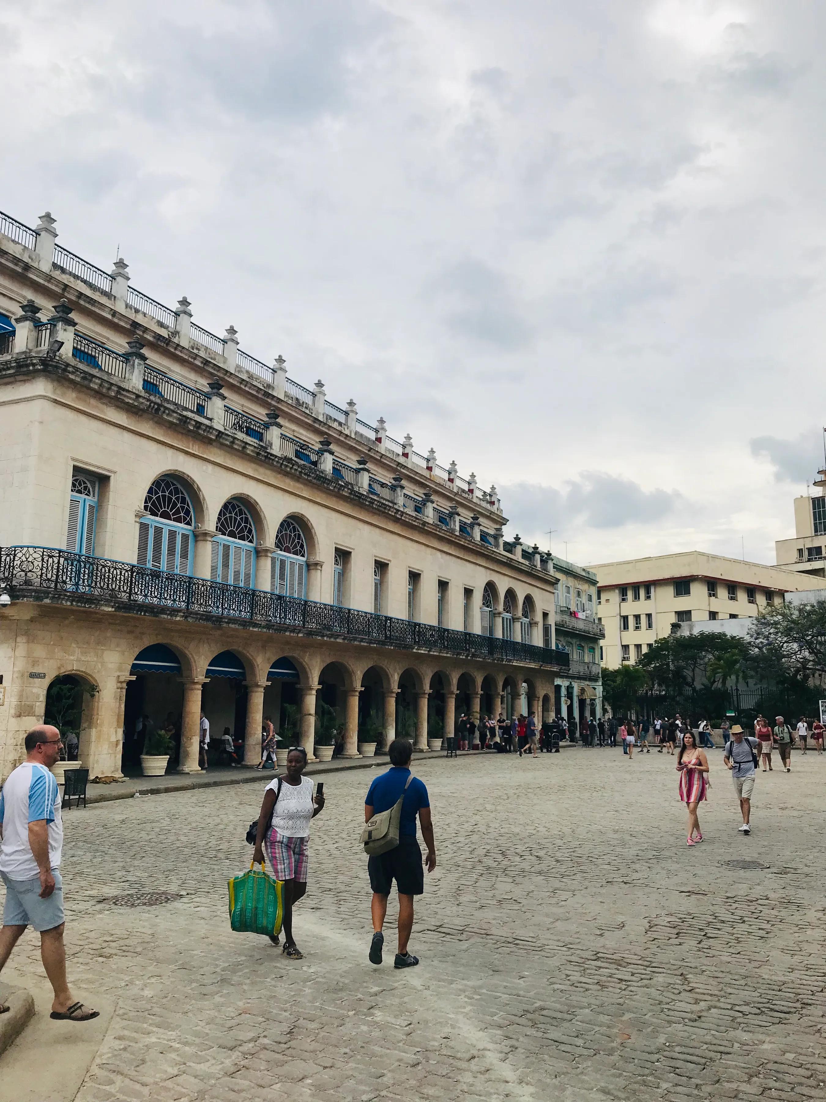 古巴是个什么样的国家,古巴到底是个什么样的国家