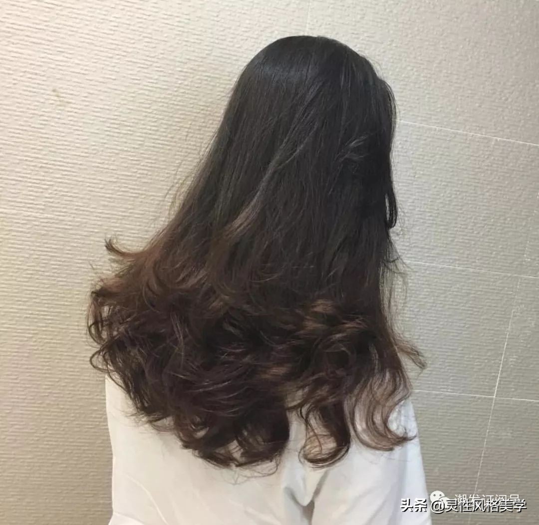 中长发发型微微卷半头烫大波浪,半头卷大波浪烫发排列教程