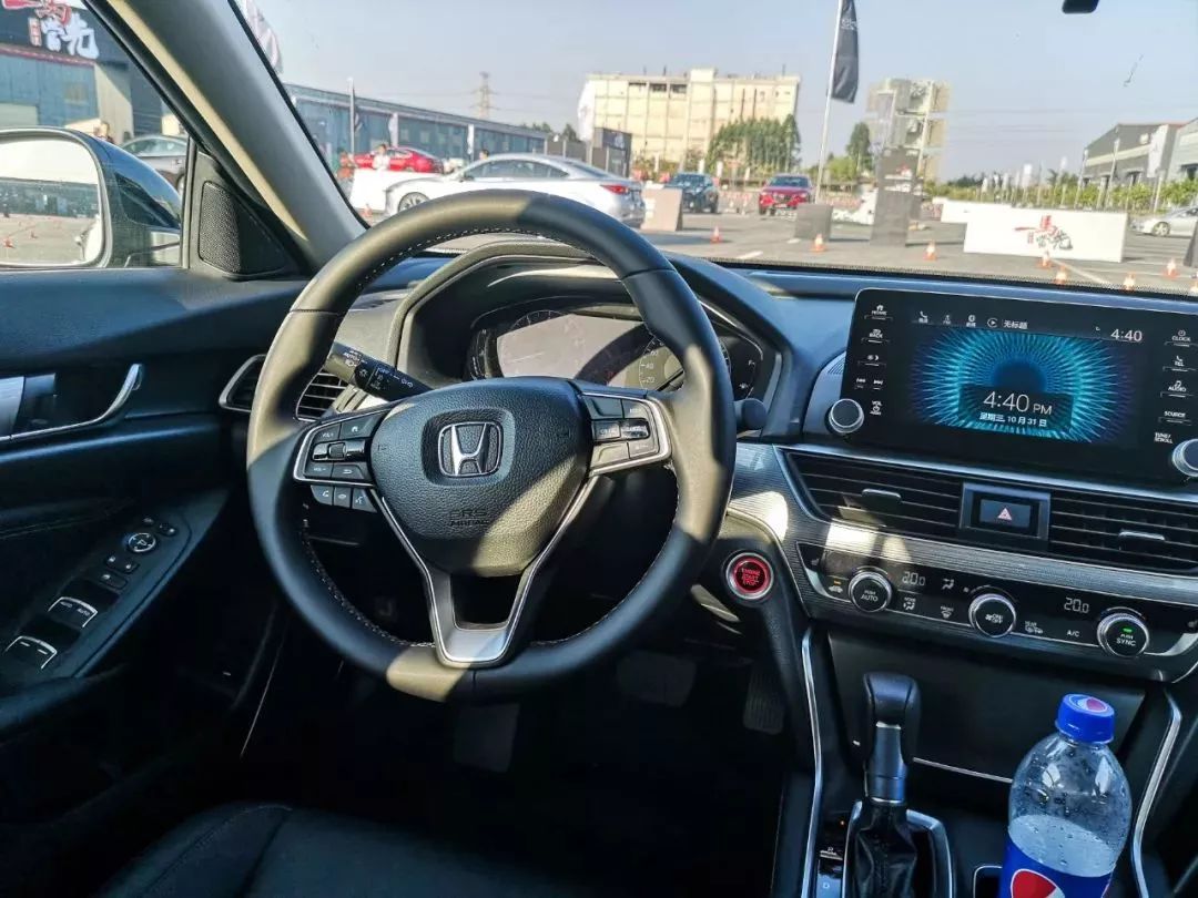 雅阁君威凯美瑞阿特兹怎么选,雅阁天籁凯美瑞迈腾君威对比