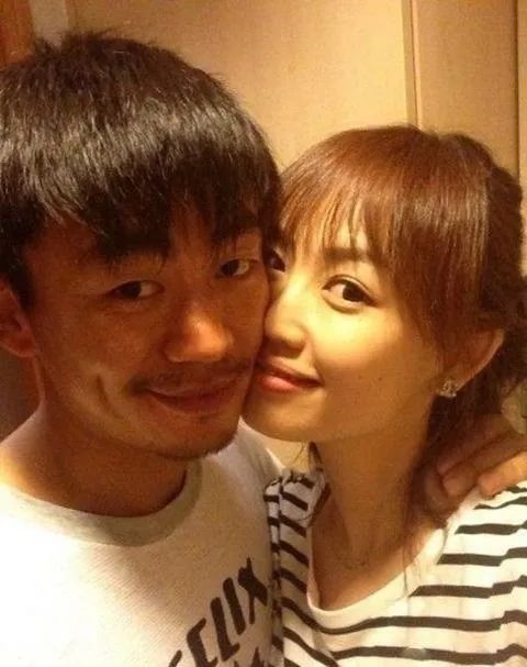 王宝强与马蓉曾经的一家四口,王宝强离婚事件中的宋喆和马蓉