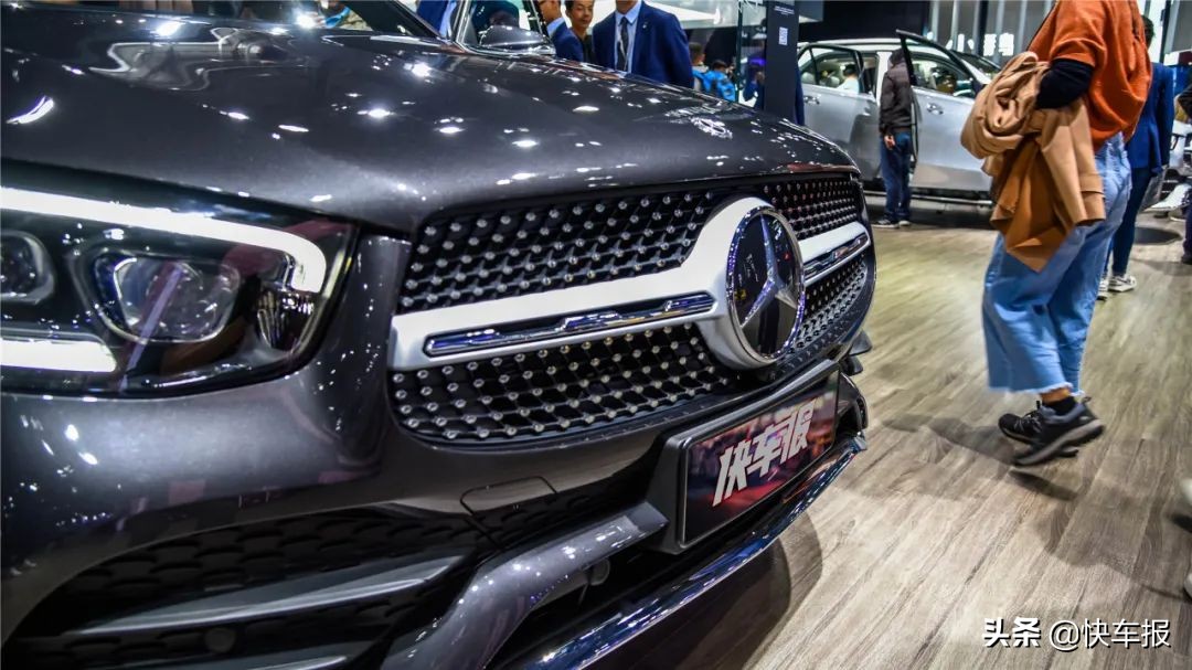 最新深度测评全新奔驰glc,新款奔驰glc深度测评