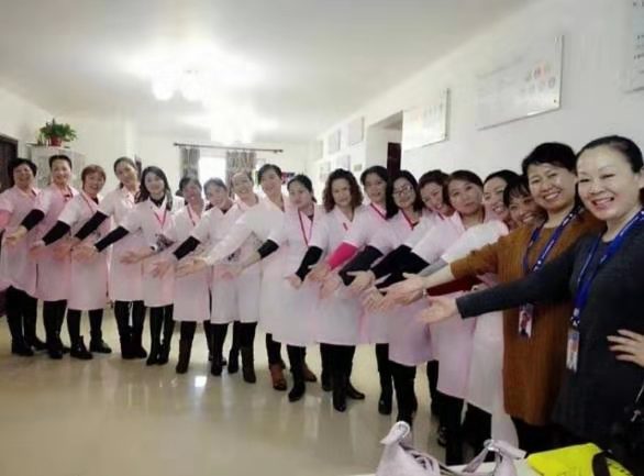 找月嫂好处,为什么做月嫂要先培训班