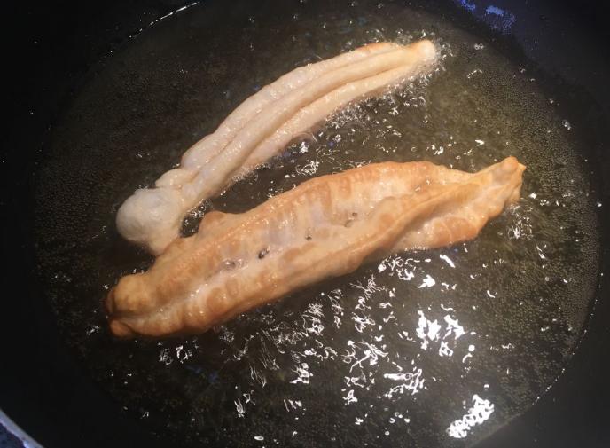 油条的制作方法与配方全过程,油条做法和配方的全过程教程