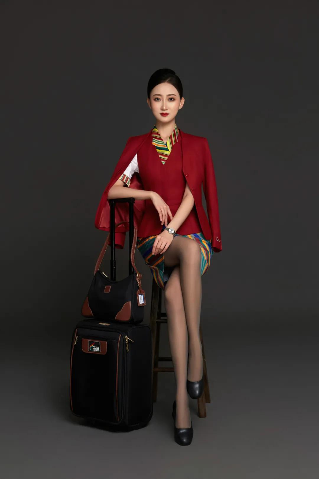 *藏西**航空空姐杨臆霏：圆梦蓝天！源于在天航学会了优雅，许下未来