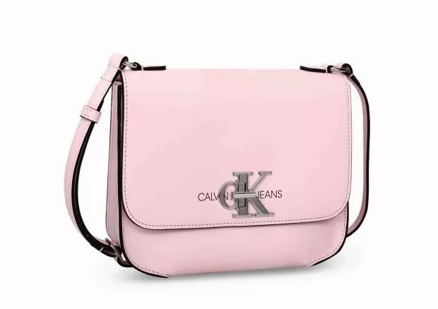 国内鞋王百丽,鞋王百丽转型