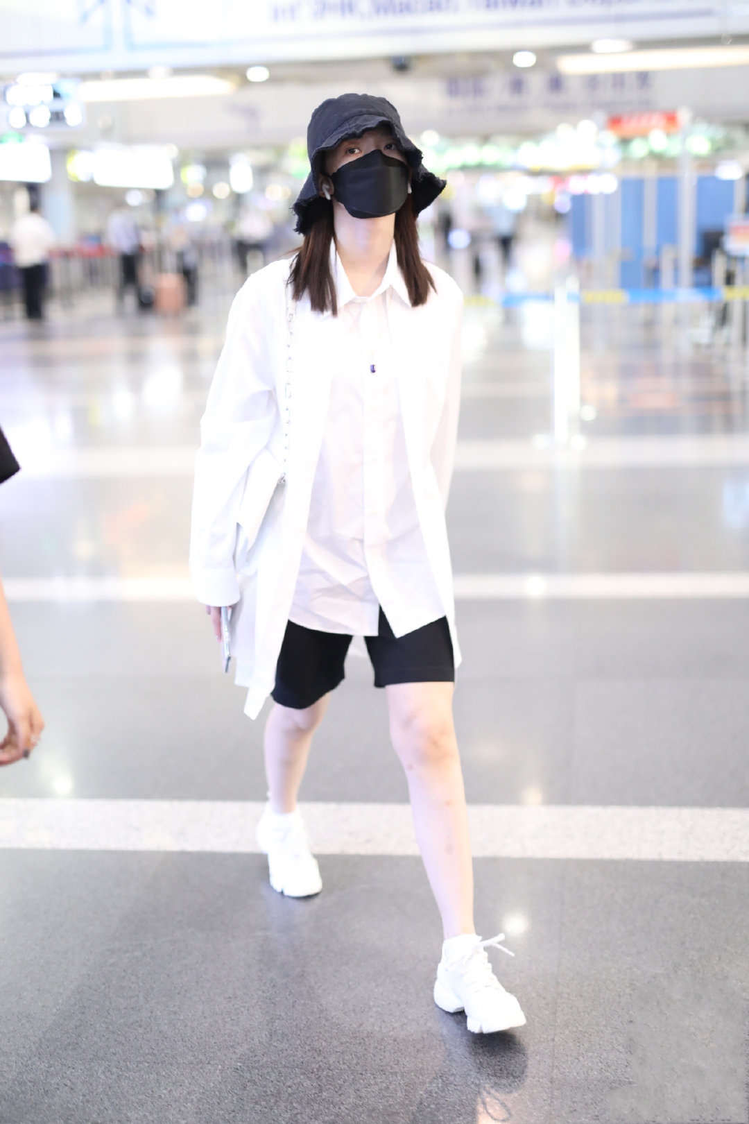 好看又百搭的五分裤,宽松五分裤穿出潮流气息