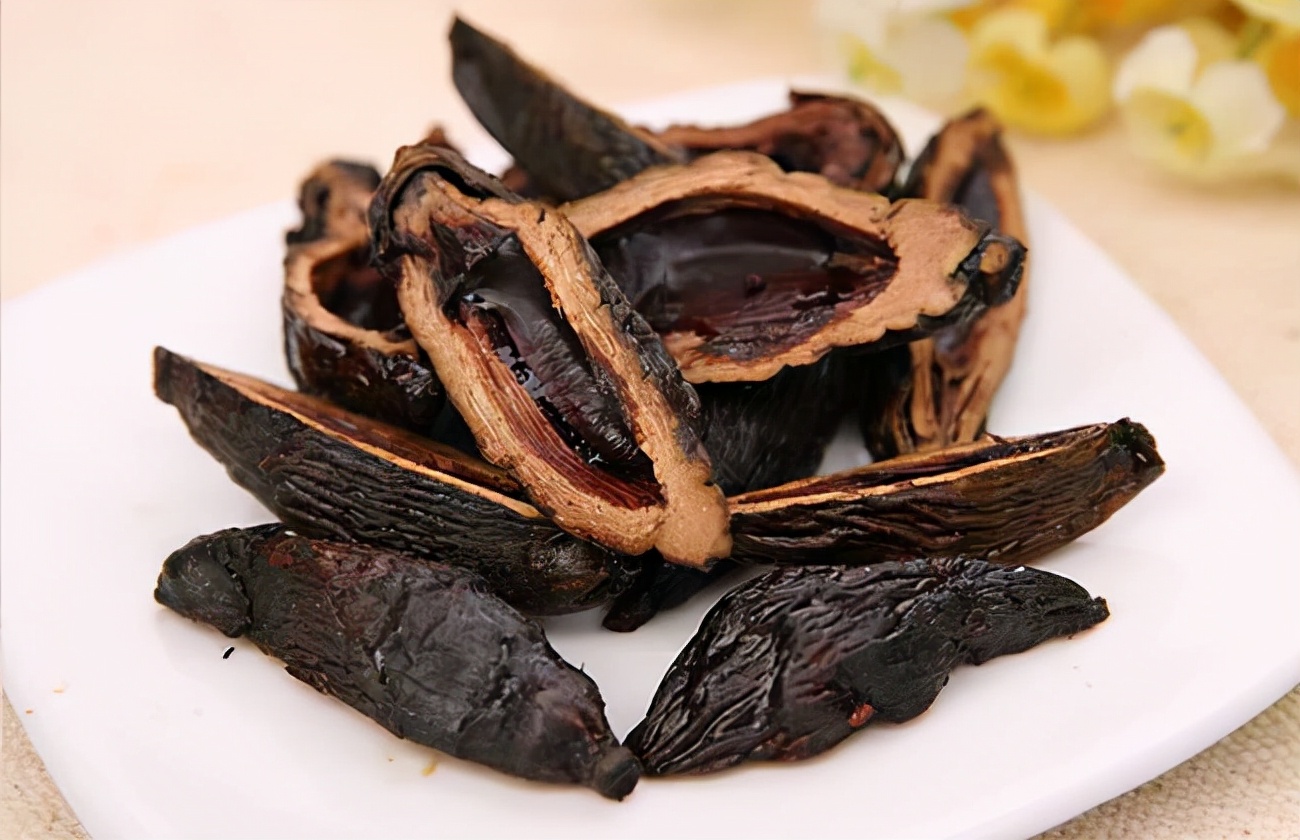 生槟榔和干槟榔哪一个危害大,嚼槟榔的坏处和坏习惯