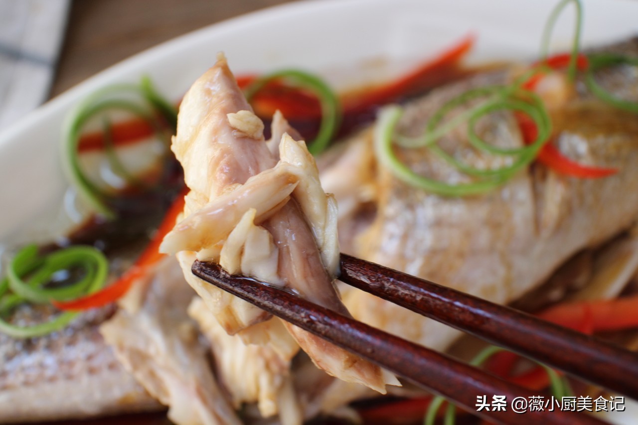 怎样蒸鱼不腥又好吃,蒸鱼怎样做才嫩而且好吃