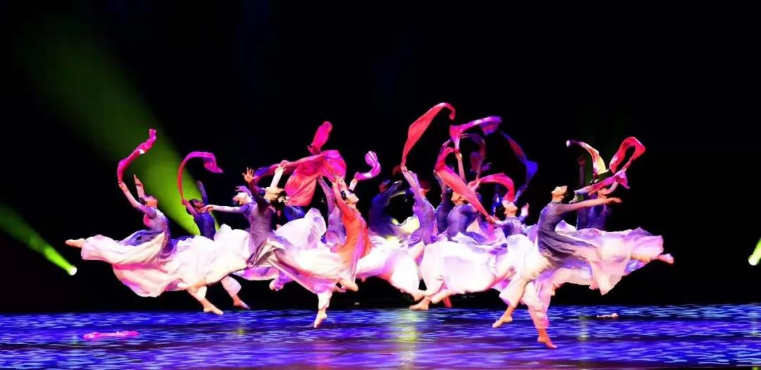 长沙南雅中学毕业生赵栩嘉，母校六年给她的……