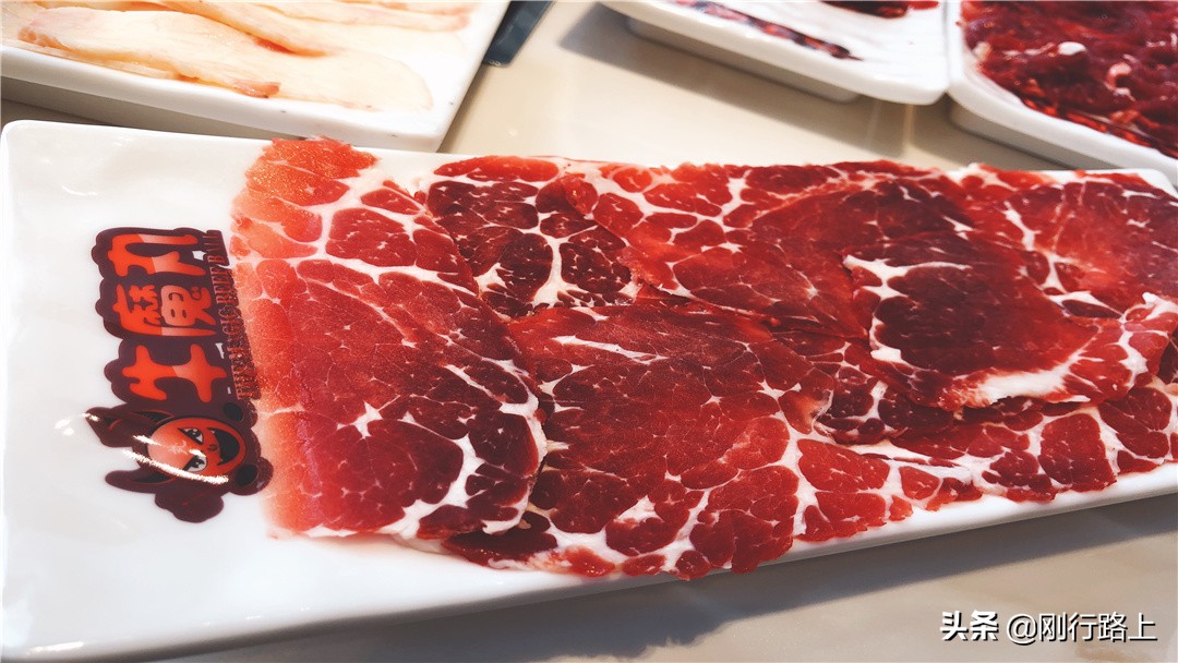 潮汕牛肉火锅牛肉哪个部位好吃,潮汕牛肉火锅如何让牛肉更嫩