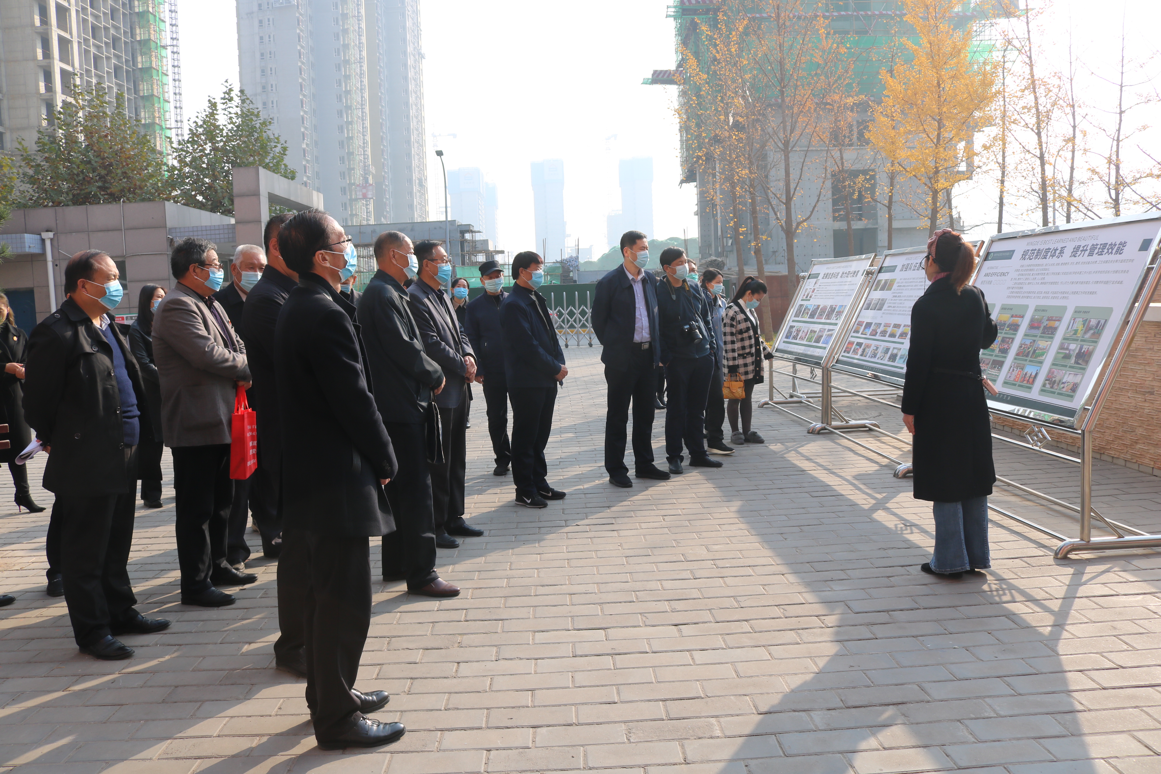 咸阳市关工委一行来临渭区考察学习“少年硅谷”创客教育公益项目建设工作