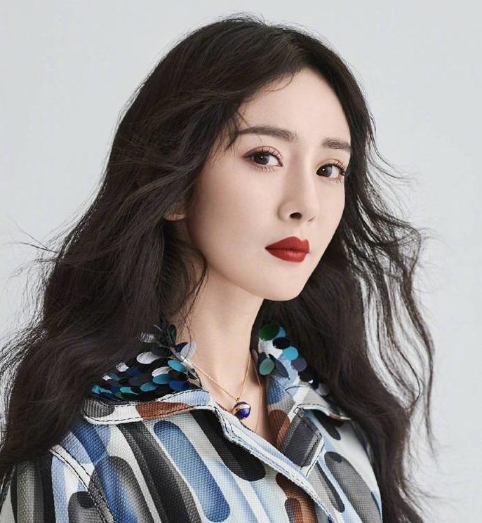 杨幂成为亚太地区代言人,杨幂全球代言雅诗兰黛