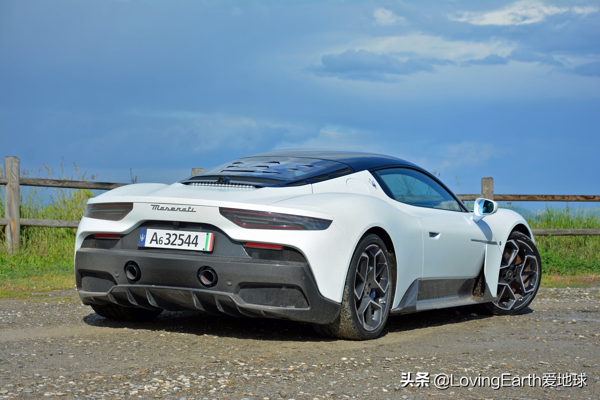 售价210万元玛莎拉蒂mc20全球首发,玛莎拉蒂mc20到底有多强