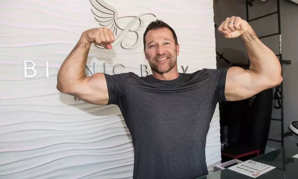 冈特施莱坎普击败罗尼比,冈特施莱坎普vs罗尼2002年