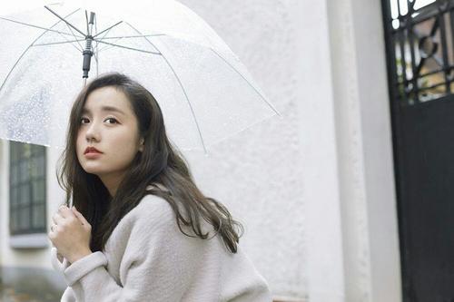 属兔的一线女明星,这四位女明星谁年轻时更漂亮