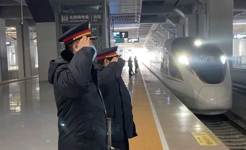 最美奋斗者铁路,中国铁路最美奋斗者