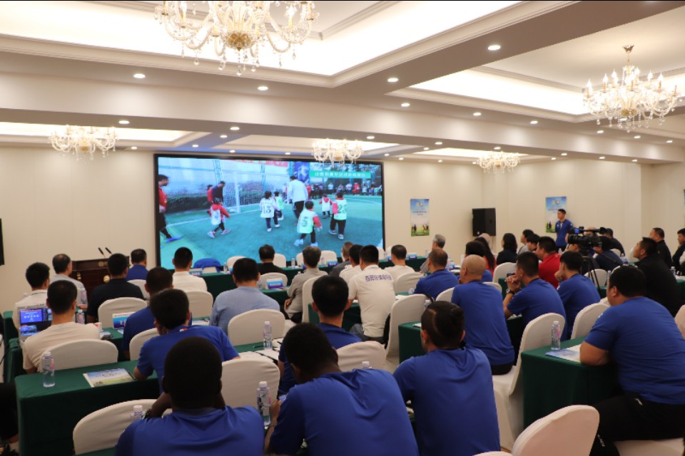 中国足球青训培训机构,中国名宿辅导团