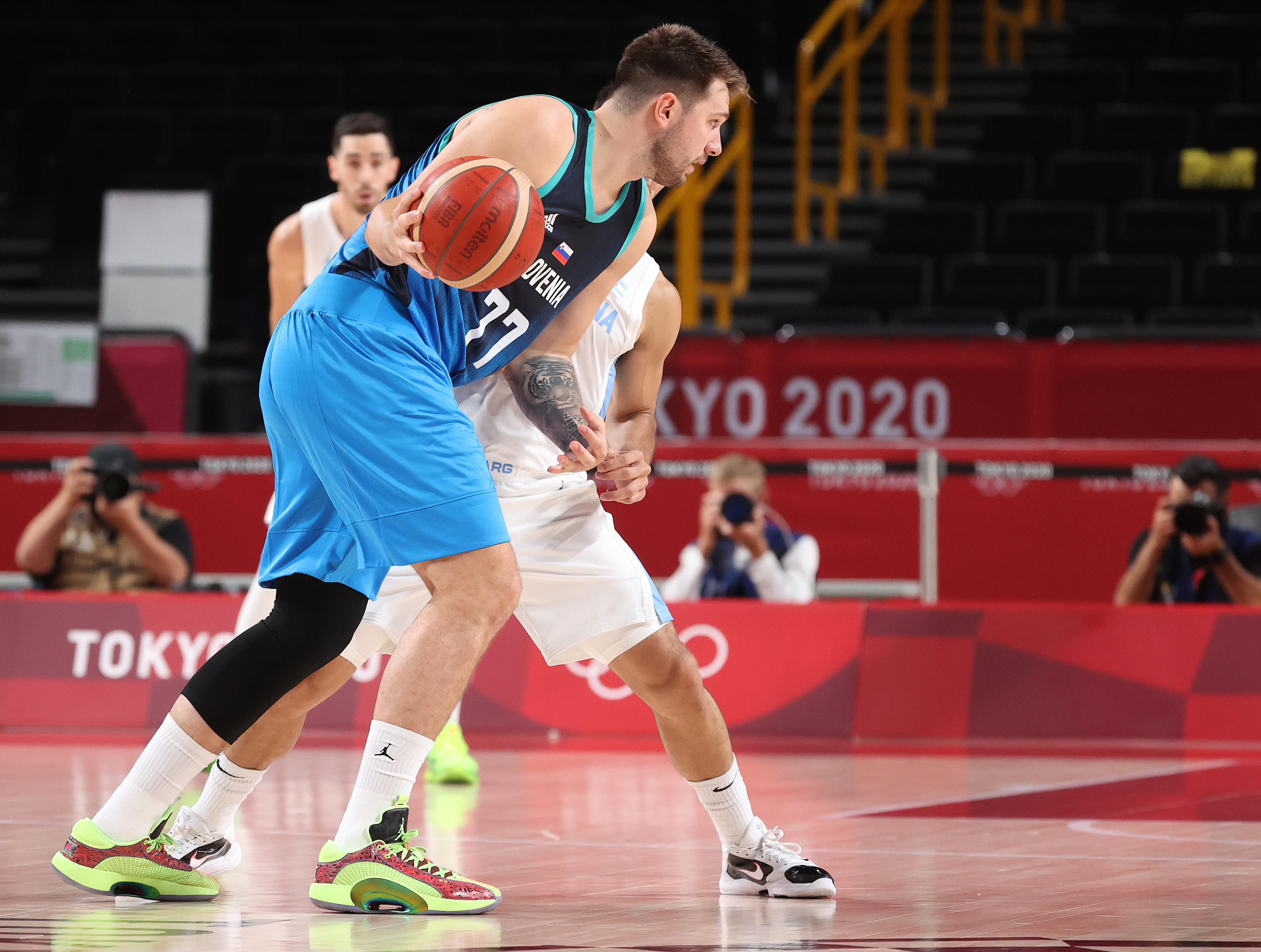 东契奇照片2024,东契奇世界杯照片