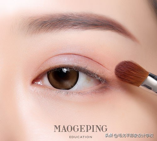 简约又特别的日常眼妆,干净又有层次感的眼妆