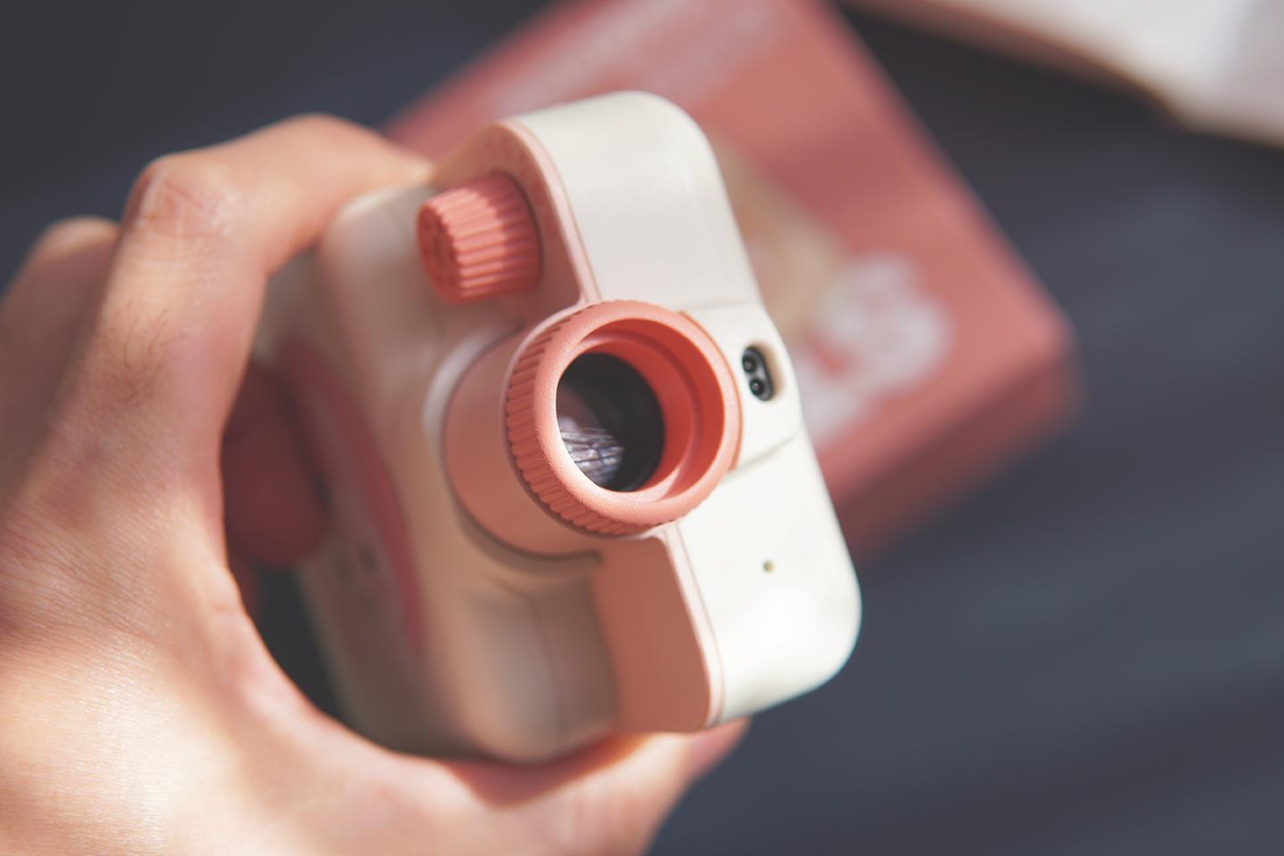 带娃好帮手，能投影能互动的趣学伴儿童故事放映机