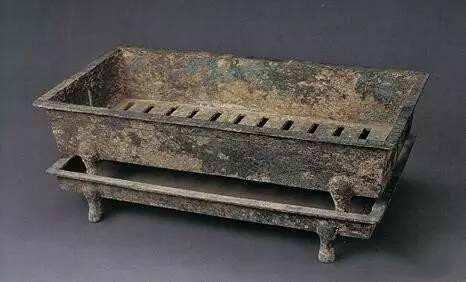 烧烤祖师爷是谁？绿釉陶烤炉揭开千年秘史，古人也爱吃烧烤？