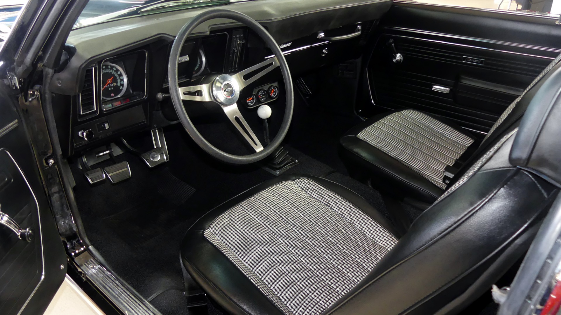 保时捷911与718跑车的区别,保时捷911turbos992敞篷跑车