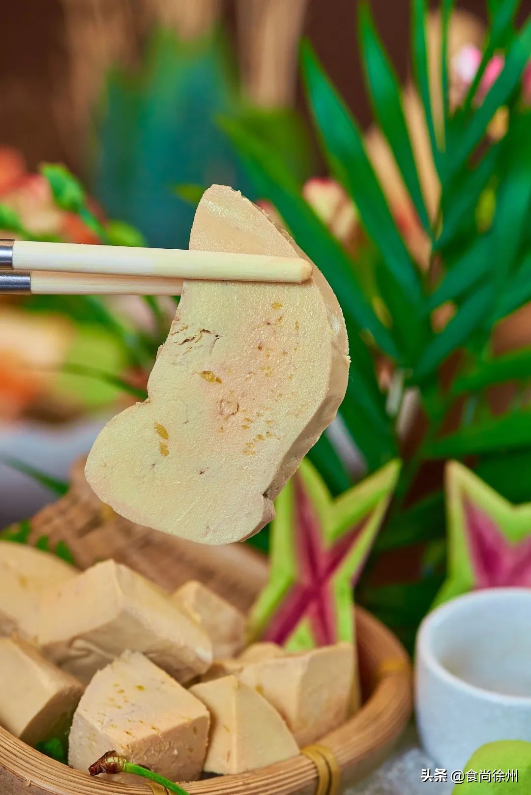 徐州张柏芝一秒到日本？其实正在吃日料，和服免费穿，过足cos瘾