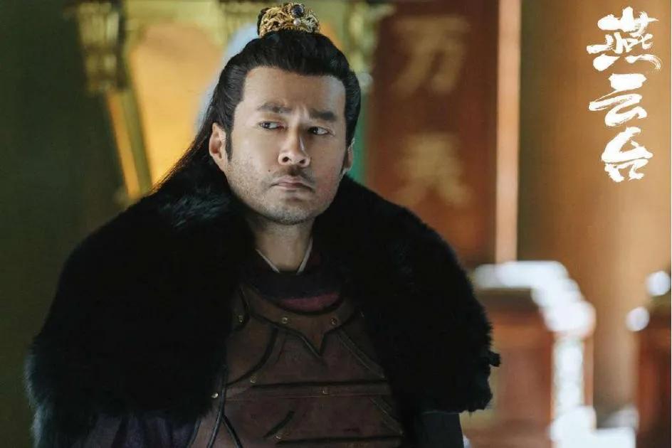 行走的荷尔蒙，这6位越老越有味，大胡茬克制又霸道，气质太绝了